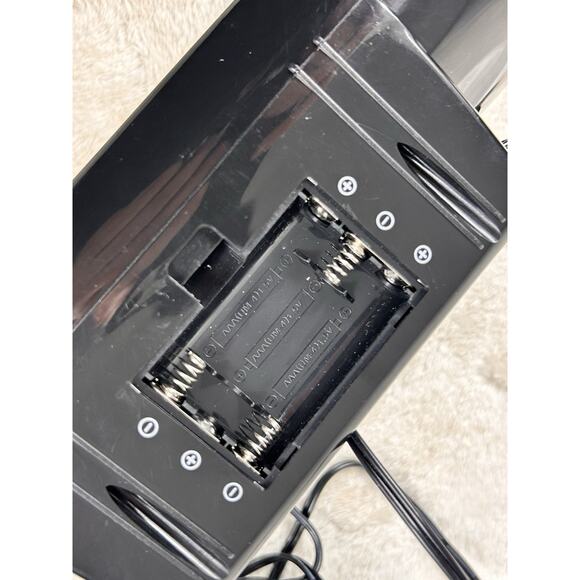 La Crosse Technology 616-143 Projection Alarm Clock Backlight Inside Temperature - Picture 6 of 6